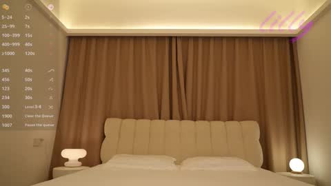 _lillilly_ online show from January 2026 05:24:02 AM