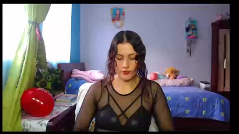 Snapshot of _lindasy_ chatting on September 2025 09:37:01 PM Lindasy online show from September 2025 09:37:01 PM
