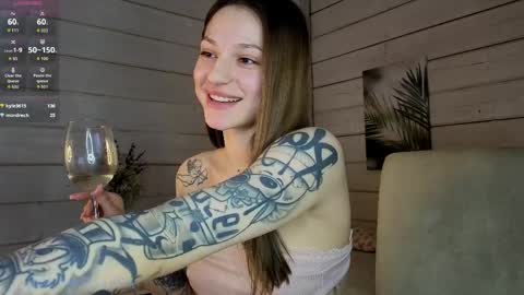 Snapshot of _lisaalisa_ chatting on March 2026 07:02:02 PM Alice online show from March 2026 07:02:02 PM