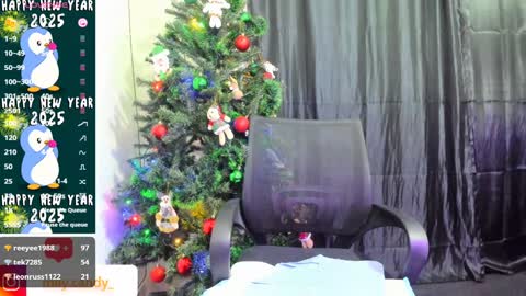 Snapshot of _litle_mily_ chatting on December 2024 01:29:01 AM Mily online show from December 2024 01:29:01 AM