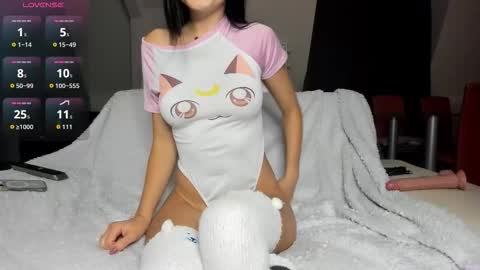 Snapshot of _little_minxxx_ chatting on October 2025 09:53:01 PM Julia online show from October 2025 09:53:01 PM