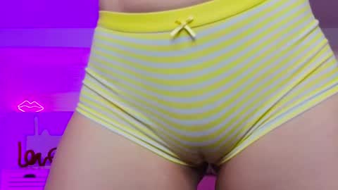 Mila  online show from January 2026 07:02:01 AM