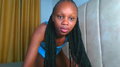 Snapshot of _littlevenus chatting on October 2025 01:58:01 AM Littlevenus online show from October 2025 01:58:01 AM