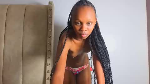 Snapshot of _littlevenus chatting on October 2025 01:44:01 PM Littlevenus online show from October 2025 01:44:01 PM