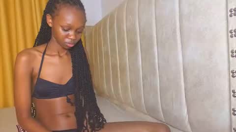 Snapshot of _littlevenus chatting on November 2025 12:24:02 AM Littlevenus online show from November 2025 12:24:02 AM