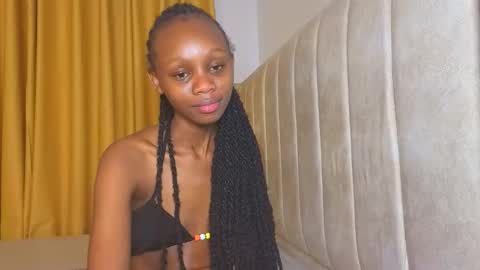 Snapshot of _littlevenus chatting on November 2025 09:48:02 PM Littlevenus online show from November 2025 09:48:02 PM