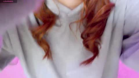 Snapshot of _lloou_ chatting on November 2025 01:49:02 AM Sofia 3 online show from November 2025 01:49:02 AM