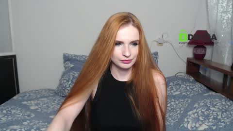 Snapshot of _lonelycat_ chatting on December 2025 08:40:01 PM Katya online show from December 2025 08:40:01 PM