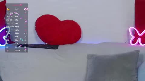   online show from January 2025 04:03:01 AM