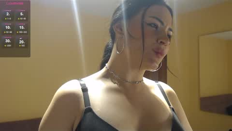 Snapshot of _luisa_smith chatting on September 2025 03:29:01 AM luisa smith online show from September 2025 03:29:01 AM