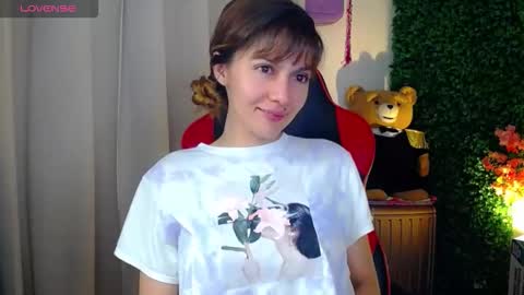 Snapshot of _luna10 chatting on April 2026 06:57:01 PM _luna10 online show from April 2026 06:57:01 PM