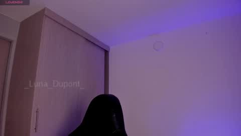  Luna  online show from December 2025 01:01:02 AM