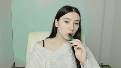 Luna online show from October 2025 12:17:02 PM