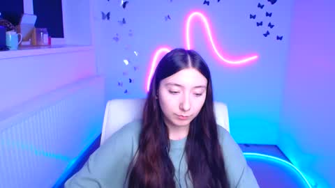 Luna online show from November 2025 06:47:01 AM