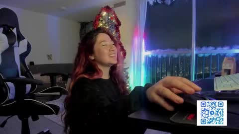 _lunaa__ online show from December 2024 02:53:01 AM