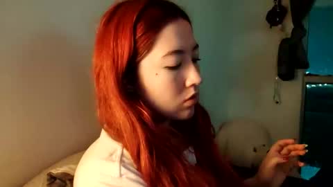 _lunaa__ online show from February 2025 04:08:02 AM
