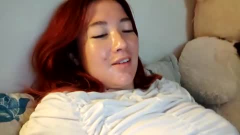 _lunaa__ online show from February 2025 05:15:01 AM