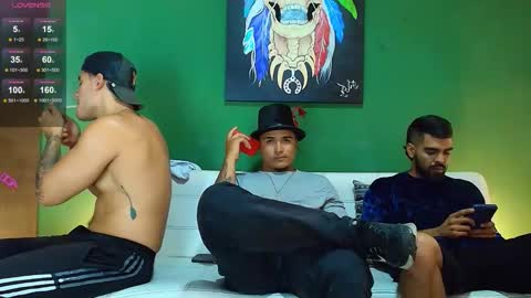 Snapshot of _luxury_23 chatting on October 2025 04:20:01 AM STIVEN online show from October 2025 04:20:01 AM