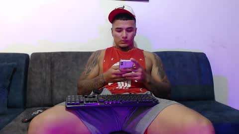 Snapshot of _luxury_23 chatting on November 2025 03:51:02 AM STIVEN online show from November 2025 03:51:02 AM