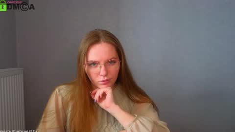 Snapshot of _lysafeta_ chatting on February 2025 10:04:01 AM Welcome guys Pleasure to see you all here My name is Lysafeta and MichaelaTip menu is active Private is open online show from February 2025 10:04:01 AM