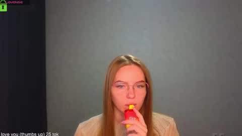 Snapshot of _lysafeta_ chatting on October 2025 05:15:01 AM Welcome guys Pleasure to see you all here My name is Lysafeta and MichaelaTip menu is active Private is open online show from October 2025 05:15:01 AM