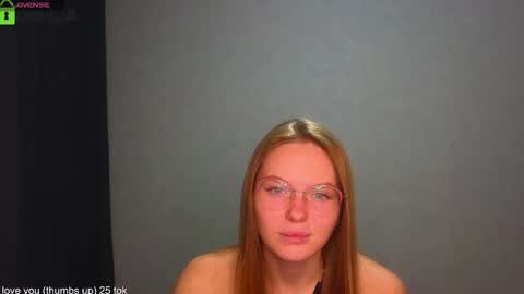 Snapshot of _lysafeta_ chatting on November 2025 06:07:02 PM Welcome guys Pleasure to see you all here My name is Lysafeta and MichaelaTip menu is active Private is open online show from November 2025 06:07:02 PM