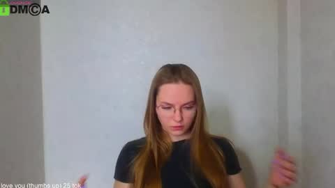Snapshot of _lysafeta_ chatting on April 2026 08:45:01 AM Welcome guys Pleasure to see you all here My name is Lysafeta and MichaelaTip menu is active Private is open online show from April 2026 08:45:01 AM