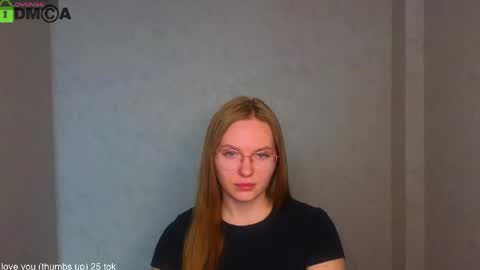 Snapshot of _lysafeta_ chatting on May 2026 06:19:02 AM Welcome guys Pleasure to see you all here My name is Lysafeta and MichaelaTip menu is active Private is open online show from May 2026 06:19:02 AM
