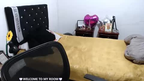 QUEEN online show from February 2026 01:51:01 AM