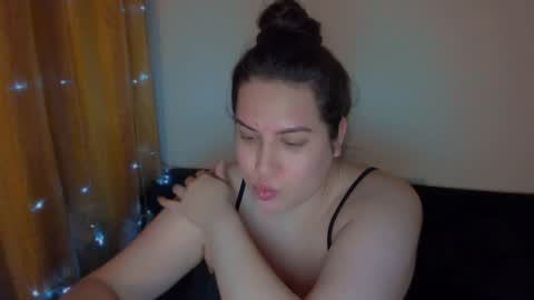 Snapshot of _madalexa_ chatting on December 2024 10:30:01 PM Alexa online show from December 2024 10:30:01 PM