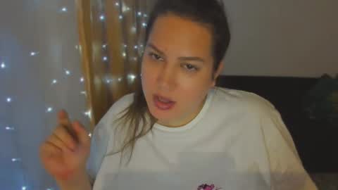 Snapshot of _madalexa_ chatting on September 2025 12:35:01 AM Alexa online show from September 2025 12:35:01 AM