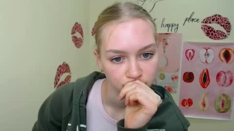 Clara online show from January 2025 10:02:01 AM