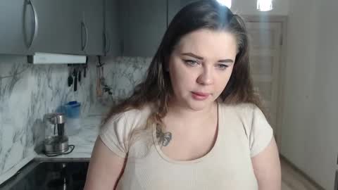 Kate online show from March 2025 10:28:02 PM