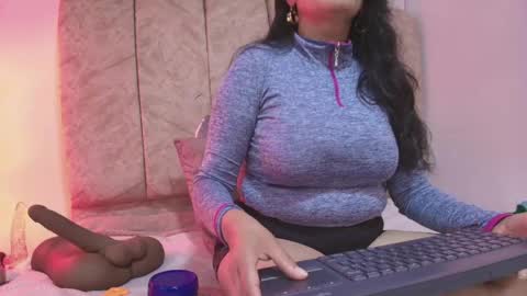 _marcela__ online show from April 2026 11:30:02 AM