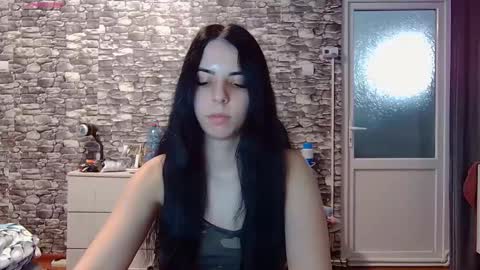 Snapshot of _mari___ chatting on February 2026 07:35:02 AM Mari online show from February 2026 07:35:02 AM