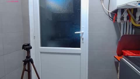 Snapshot of _mari___ chatting on February 2026 07:43:01 PM Mari online show from February 2026 07:43:01 PM