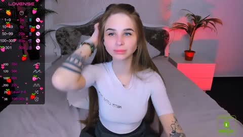 Eva  online show from January 2025 04:36:02 AM