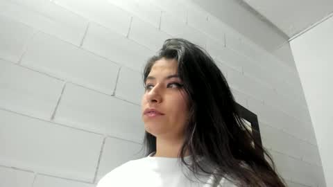 _mariana_1 online show from September 2025 08:21:02 PM