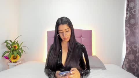 Snapshot of _marie__ chatting on December 2024 08:23:02 PM Maria paula online show from December 2024 08:23:02 PM