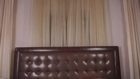  Gwen  online show from December 2024 12:01:01 AM