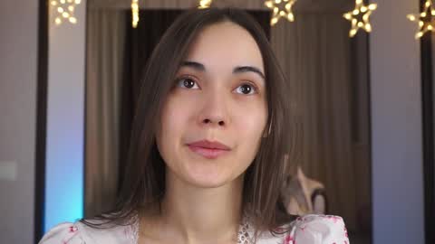  Gwen  online show from December 2024 05:08:01 PM