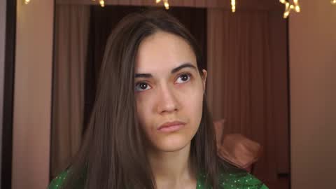  Gwen  online show from December 2024 08:25:02 PM