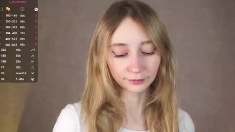  Gwen  online show from October 2025 03:36:01 AM