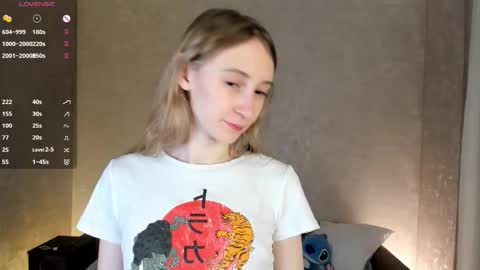  Gwen  online show from October 2025 03:27:02 AM