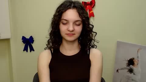 Susie online show from February 2025 03:31:02 PM