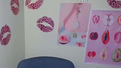 Susie online show from November 2025 01:35:02 PM