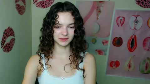 Susie online show from November 2025 06:27:01 AM