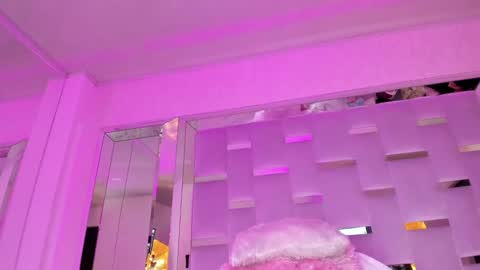 Snapshot of _mia_sweett chatting on March 2025 11:09:02 PM MIA online show from March 2025 11:09:02 PM