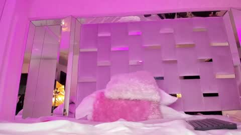 Snapshot of _mia_sweett chatting on March 2025 03:17:01 AM MIA online show from March 2025 03:17:01 AM