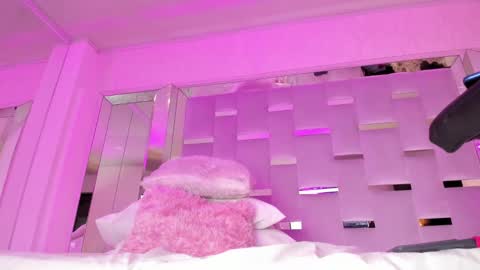 Snapshot of _mia_sweett chatting on March 2025 02:10:02 AM MIA online show from March 2025 02:10:02 AM